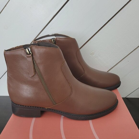 NWT Easy sprit Lacy Medium Brown  Leather Ankle Boots 9.5M  Womens Footwear - Picture 1 of 9